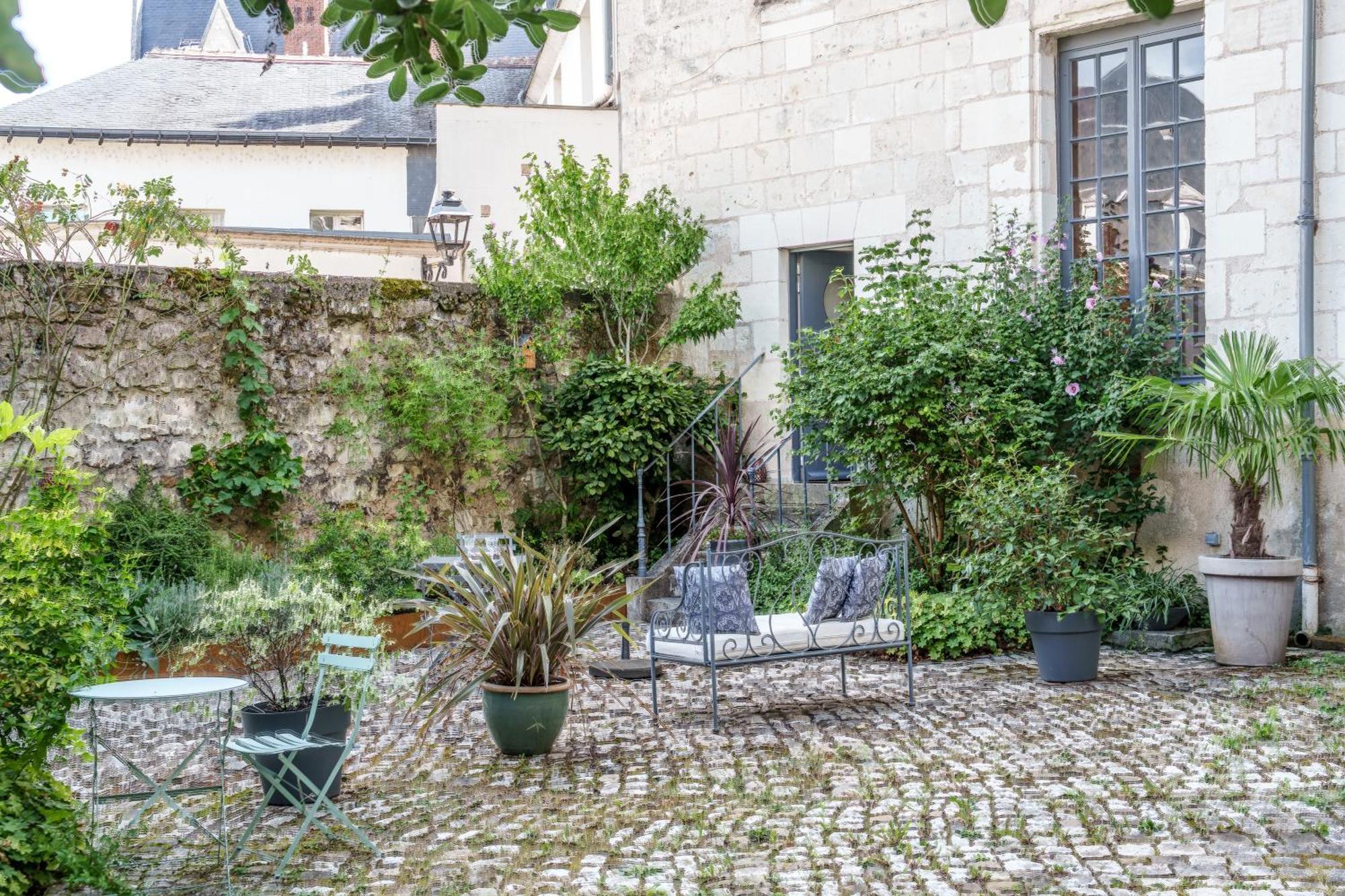 Appartement Raffine Vue Cathedrale, Jardin, Wifi Тур Экстерьер фото